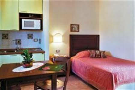 Residence Hotel La Vetreria Katania Pokój zdjęcie