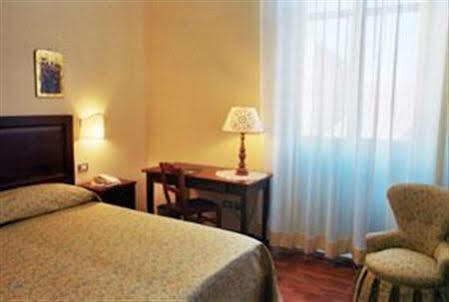 Residence Hotel La Vetreria Katania Zewnętrze zdjęcie